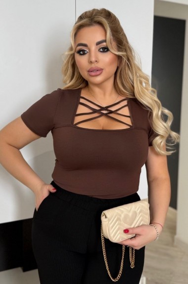 Футболка с интересным декольте ELR-4032A400 Футболка с интересным декольте ELR-4032A400