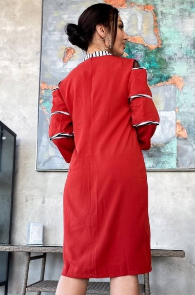 Красивое прямое платье DG-d41428A350 Красивое прямое платье DG-d41428A350