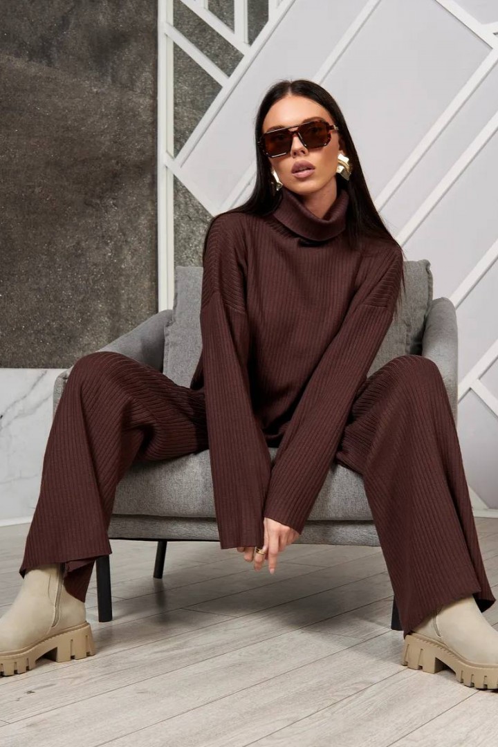 Тёплый брючный костюм из ангоры IMMA-424A630