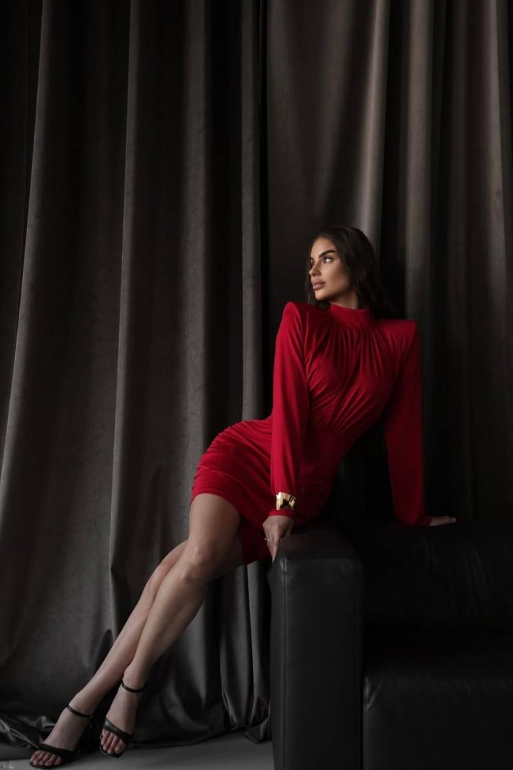 Обтягуюча сукня з плечиками EST-8012A520