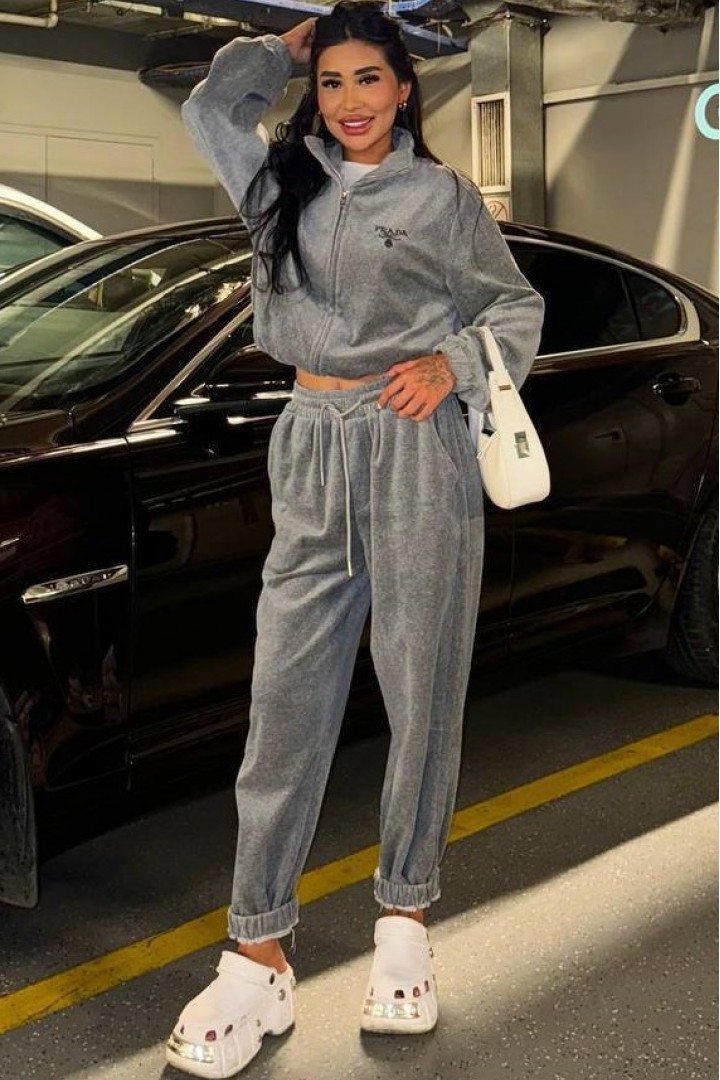 Костюм з преміального велюру DMP-R1919A900