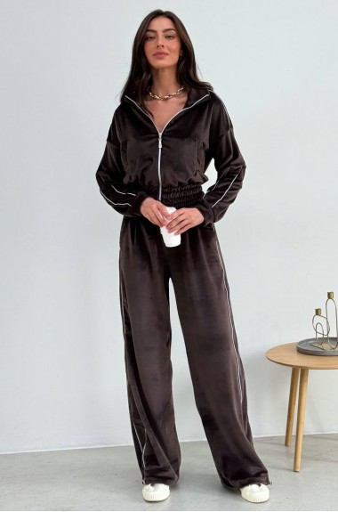 Велюровый костюм TOR-001A650