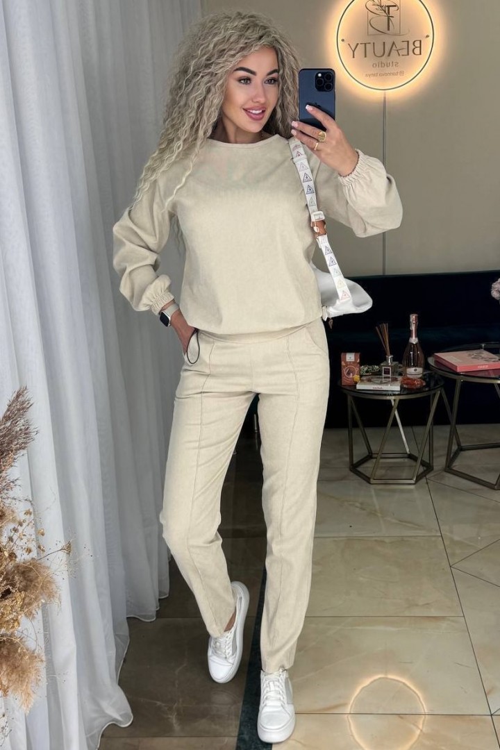 Вельветовый брючный костюм женский  IMMA-267A470