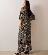 Легкий костюм IS-196A1150