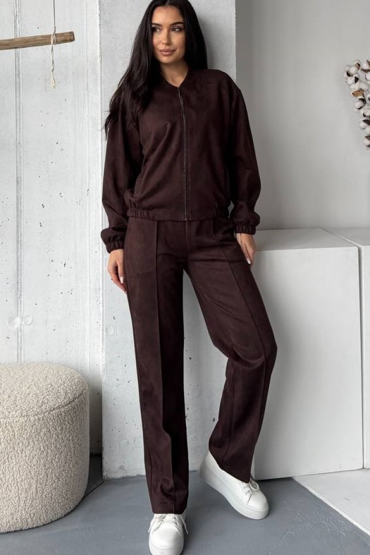 Замшевый костюм YBY-817A850