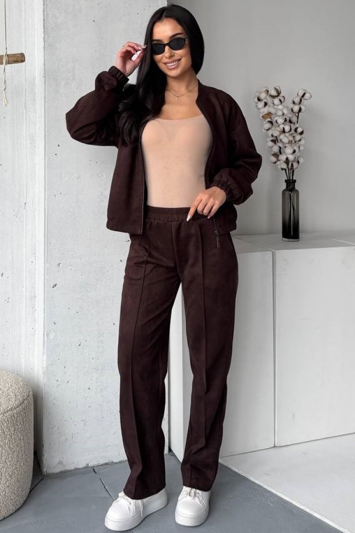 Замшевый костюм YBY-817A850