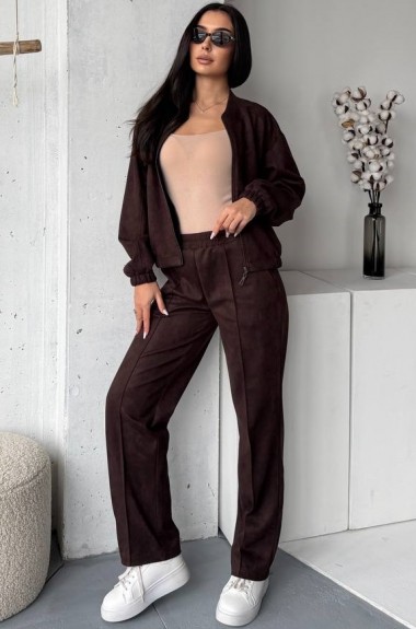 Замшевый костюм YBY-817A850