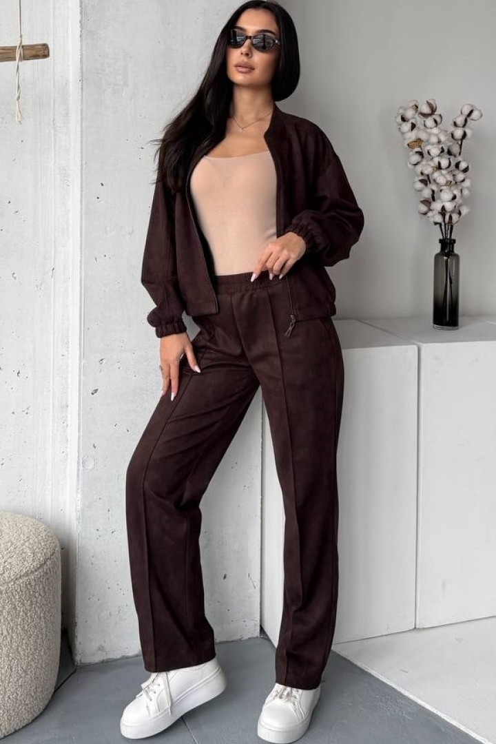 Замшевый костюм YBY-817A850