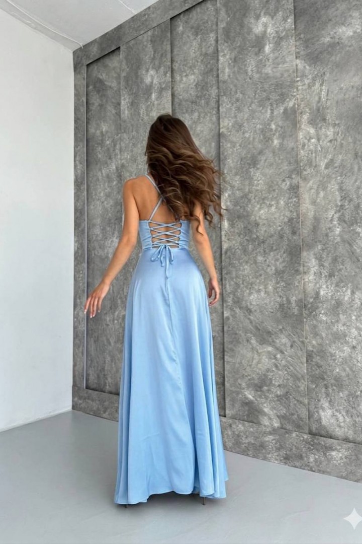 Эффектное платье с открытой спинкой ELZ-540A550