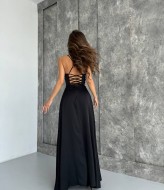 Эффектное платье с открытой спинкой ELZ-540A550