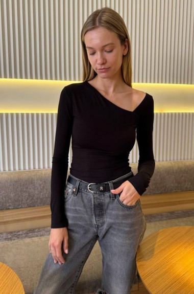 Боди с вырезом GUA-011A299 Боди с вырезом GUA-011A299