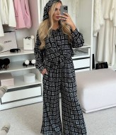 Сатиновый костюм в пижамном стиле  CULT-2065A750