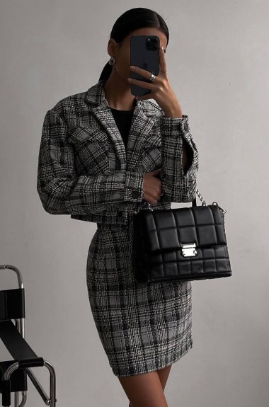 Костюм укороченный пиджак и юбка  MOK-640A600