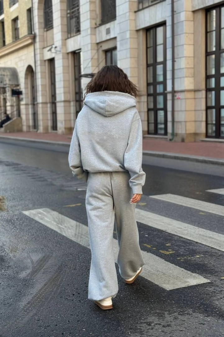 Спортивный костюм LOU-1555A700