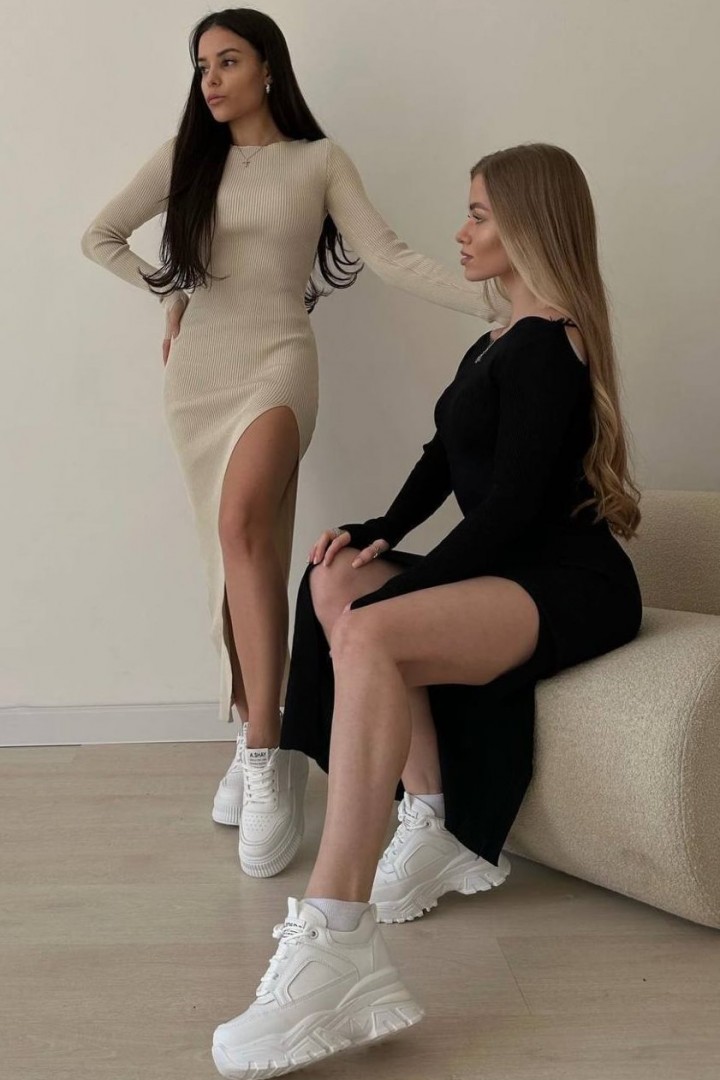 Платье с вырезом на ноге DMP-A281A330