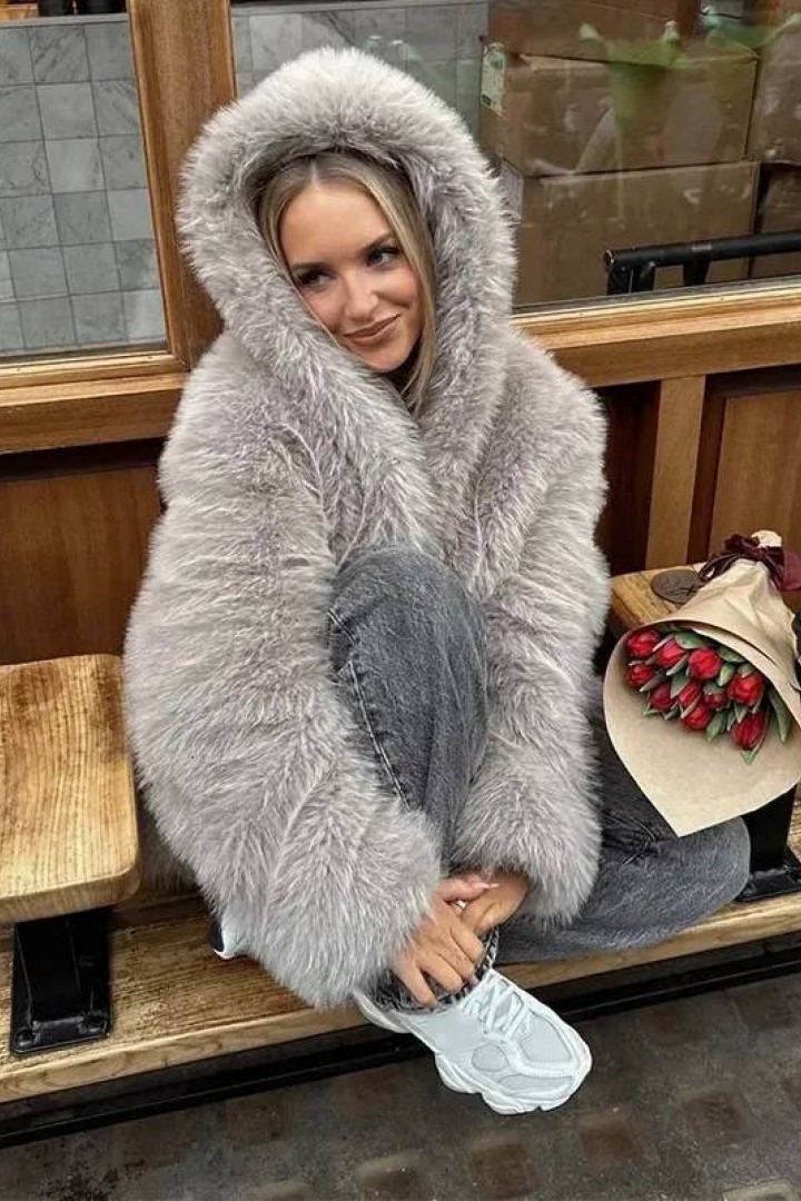 Шуба з капюшоном ZL-818A1650