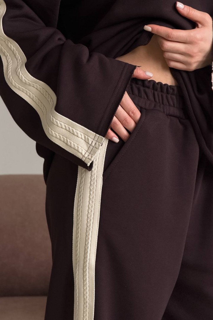 Прогулочный костюм LID-643A1400