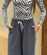 Брюки оверсайз с лампасами MIK-1656A360