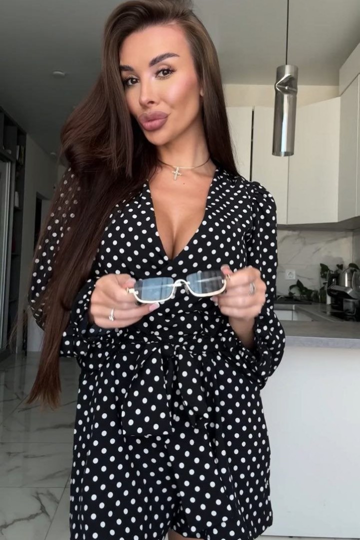 Стильний комбінезон з шортами AKS-159A400