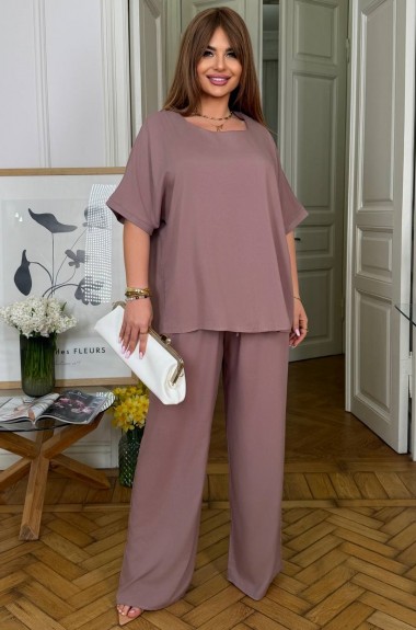 Однотонный костюм BEL-18A18