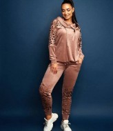 Велюровый спортивный костюм с перфорацией батал IS-153A1100