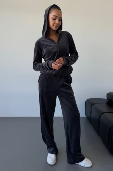 Спортивный велюровый костюм JAV-804.5504A700 Спортивный велюровый костюм JAV-804.5504A700