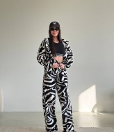 Костюм тройка велюр DMP-R1700A1100