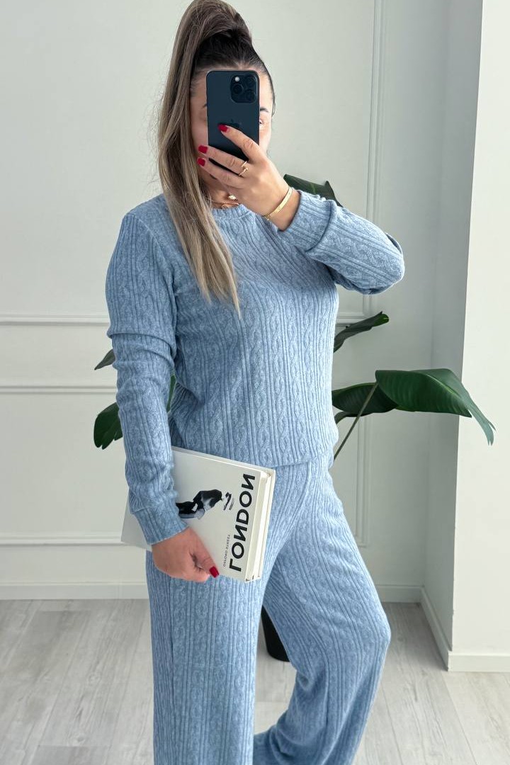 Эффектный вязаный костюм двойка SABI-022A500