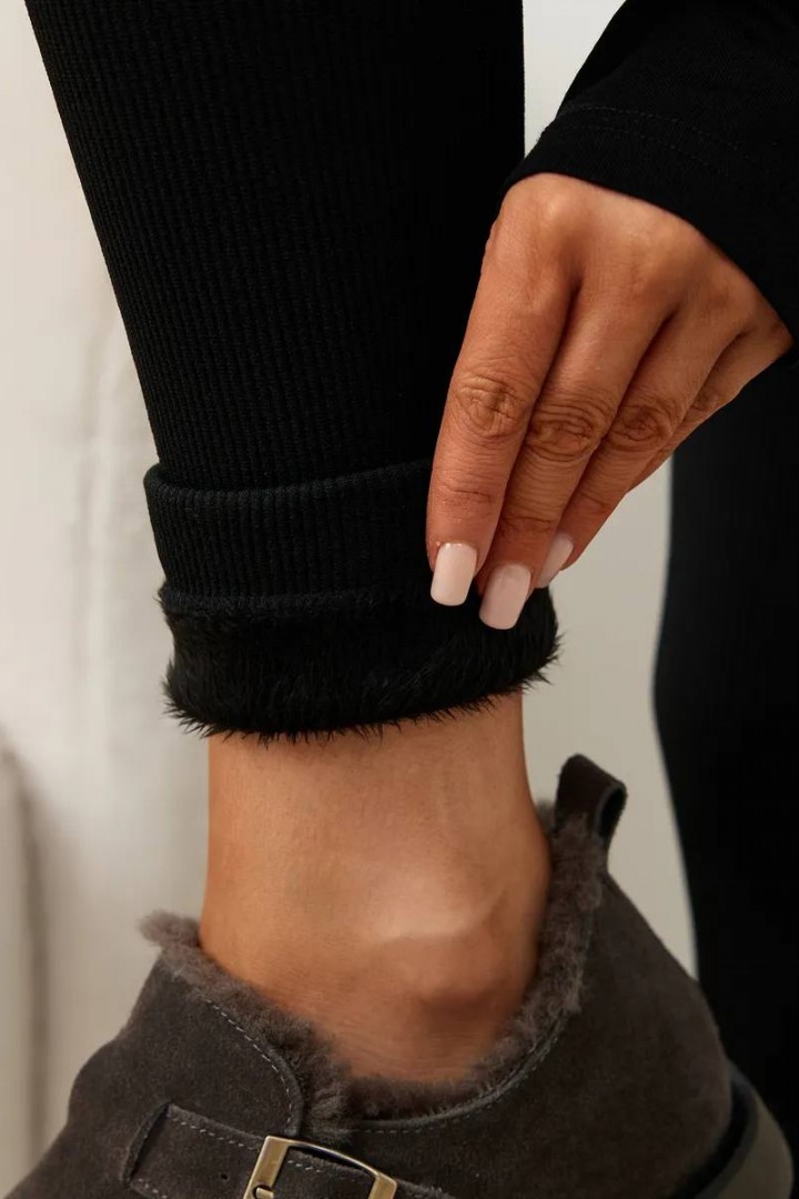 Теплые леггинсы в рубчик на меху IMMA-431A270