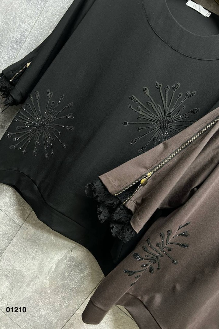 Красивый свитшот IRK-2601A650