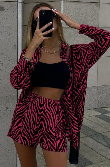 Костюм женский шорты и рубашка DMP-A047A380 Костюм женский шорты и рубашка DMP-A047A380