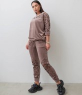 Велюровый костюм с перфорацией  IS-200A1150