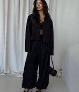 Костюм с коротким пиджаком  VOL-689A580