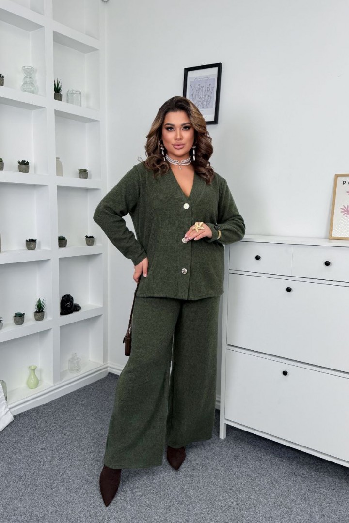 Стильный и удобный костюм YBY-904A820