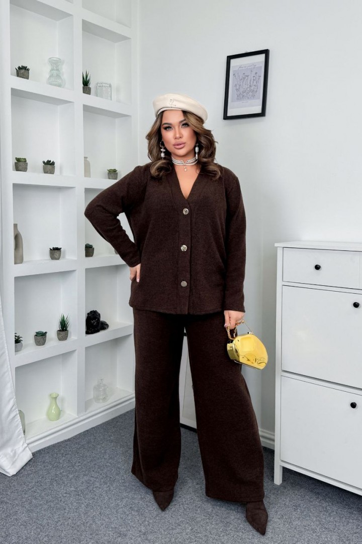 Стильный и удобный костюм YBY-904A820