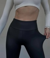 Утепленные леггинсы из стрейчевой экокожи DMP-A7139A230