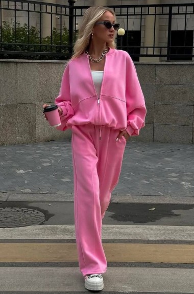 Женский костюм с объёмной кофтой DMP-A7266A500 Женский костюм с объёмной кофтой DMP-A7266A500