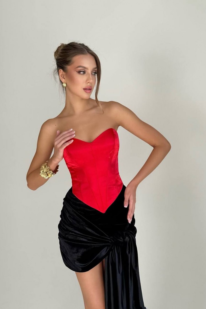 Эффектная юбка со шлейфом спереди VOL-807A400