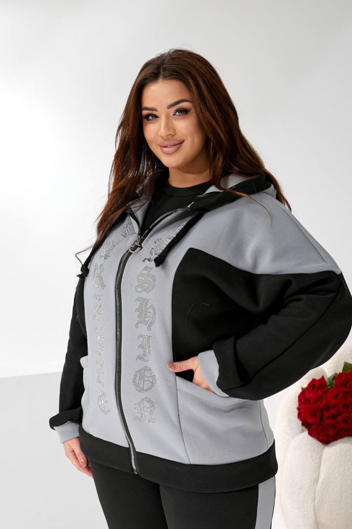 Стильный прогулочный костюм MOV-337A800