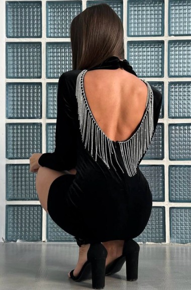 Маленька чорна сукня SAP-069A550 Маленька чорна сукня SAP-069A550