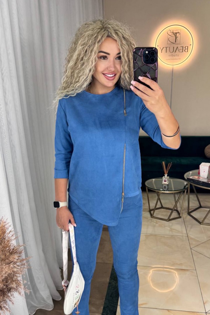 Замшевый брючный костюм IND-1058A550