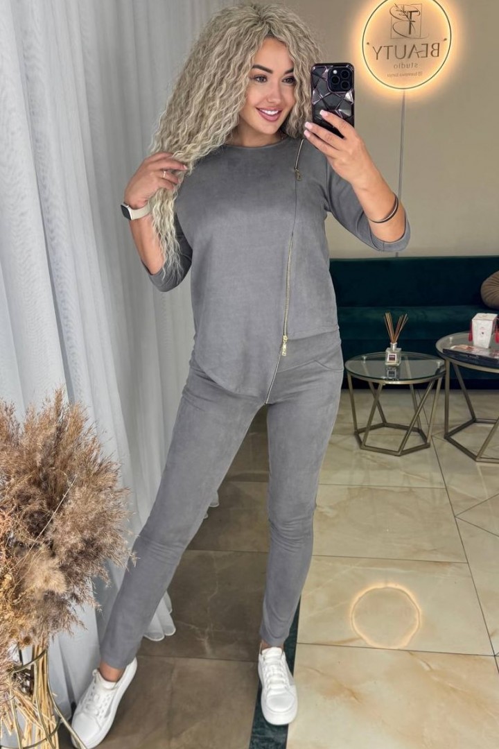 Замшевый брючный костюм IND-1058A550