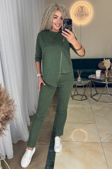 Замшевый брючный костюм IND-1058A550