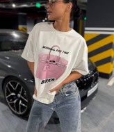 Белая футболка с модным принтом ELZ-016A350