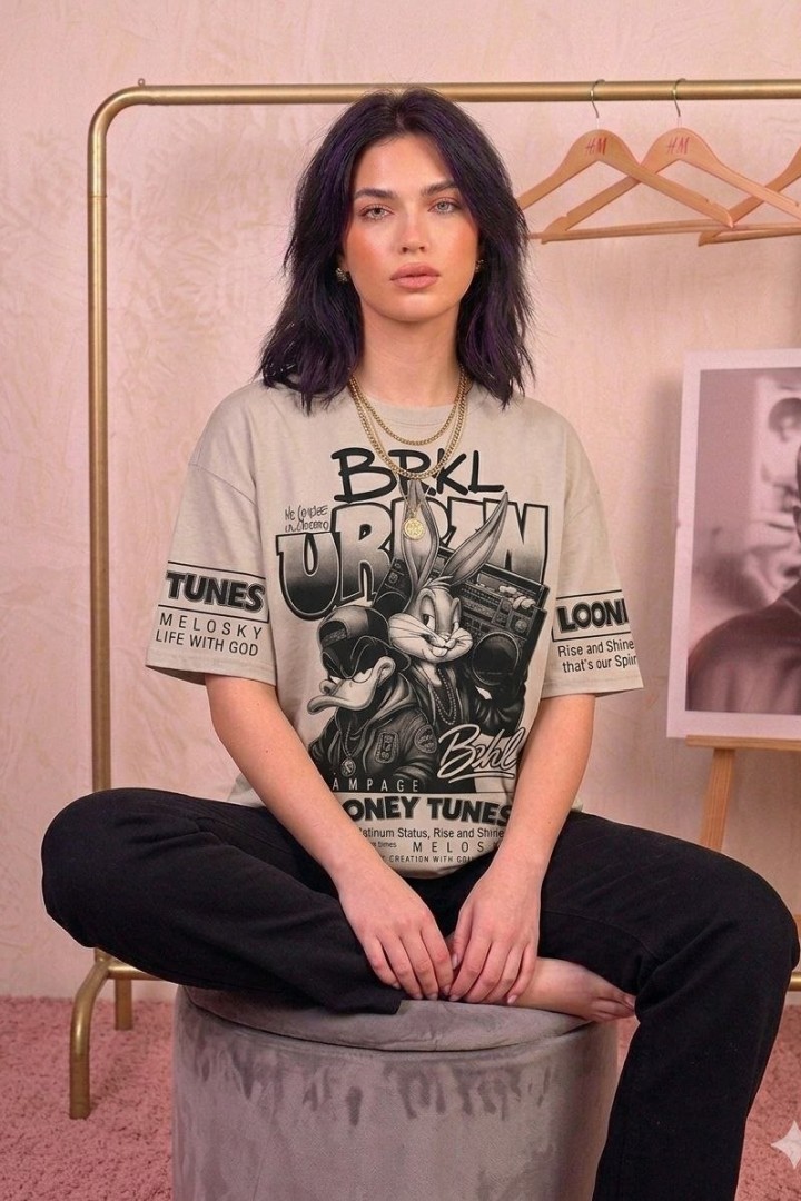 Футболка oversize со стильным накатом MIK-14A360