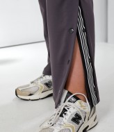 Спортивный прогулочный костюм женский  AS-542A800