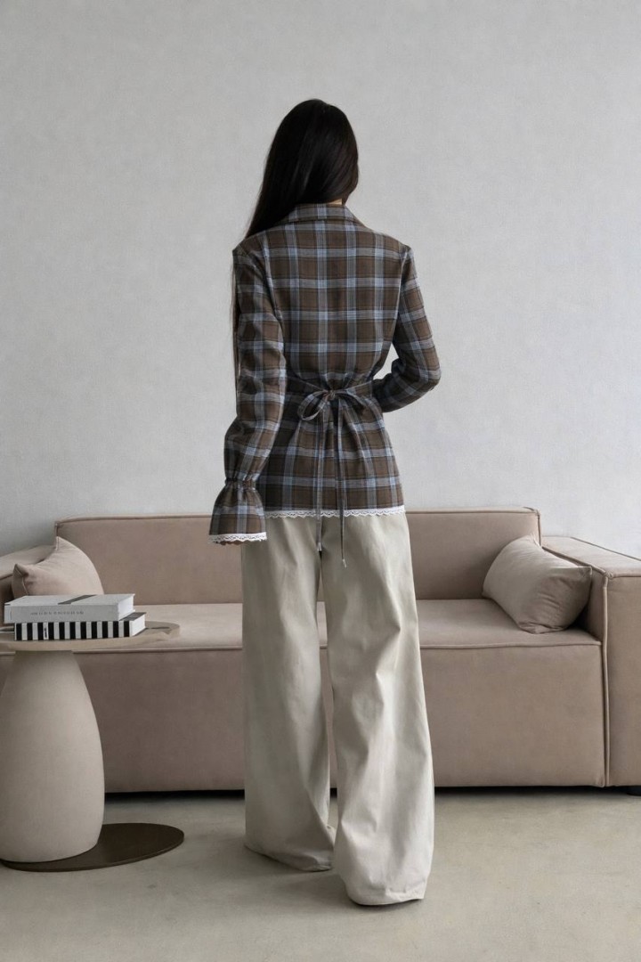 Стильна сорочка з мереживом VOL-742A580