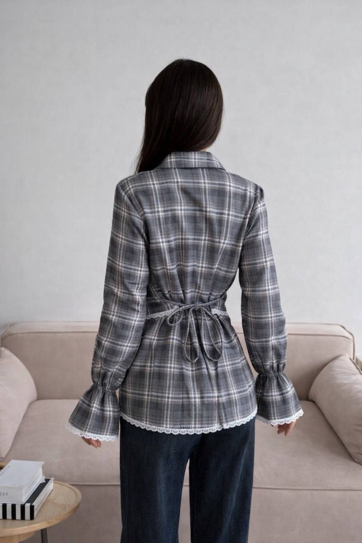 Стильна сорочка з мереживом VOL-742A580