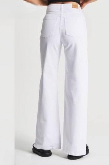 Джинсы белые женские AMU-2478A999