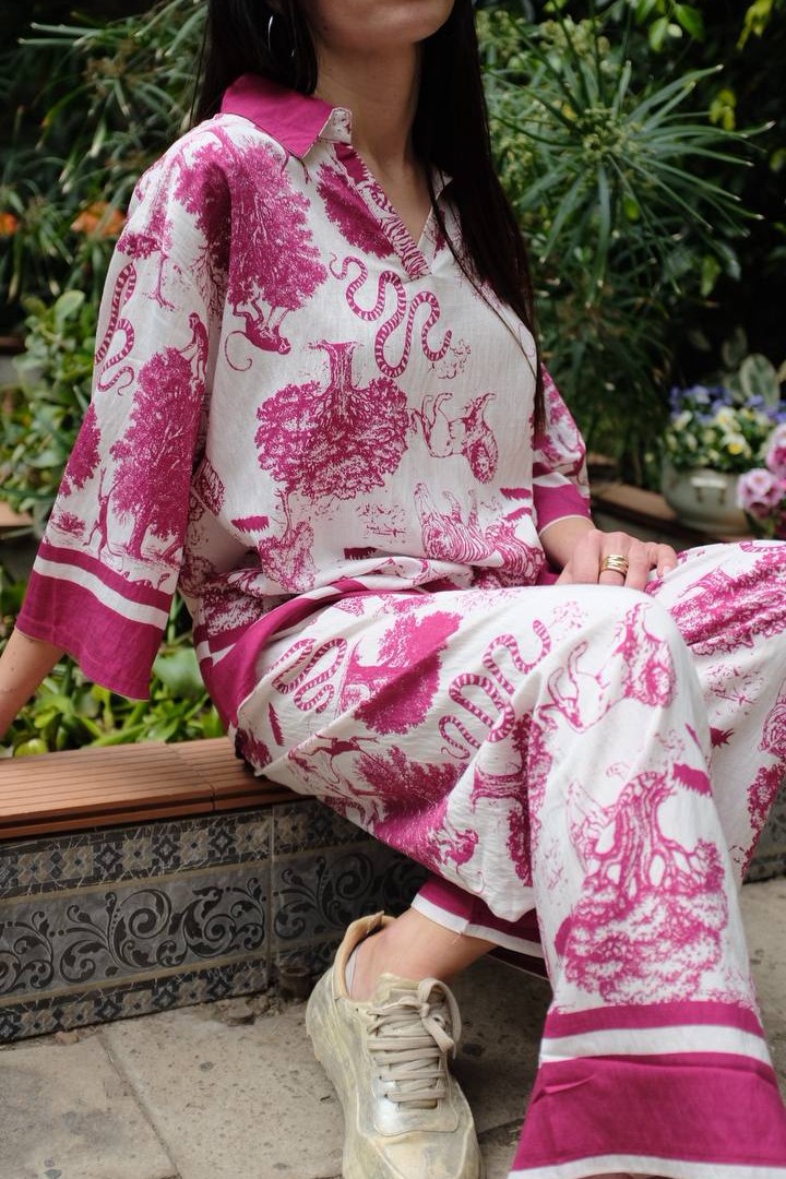 Костюм с ярким принтом  SOL-3047A800